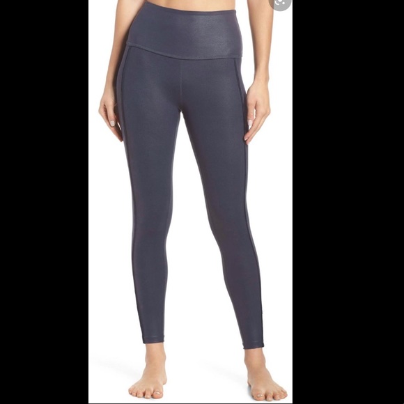 Beyond Yoga Pearlized Ride Legging Nocturnal Navy - Picture 1 of 5